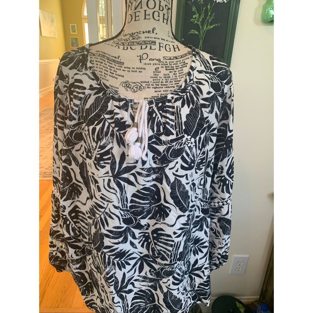 Ruby Rd Tunic - Picture 8 of 9
